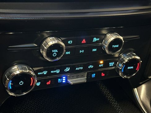 Used 2025 Ford F150 Raptor w/ Equipment Group 803A Raptor R AWD/4WD image 19