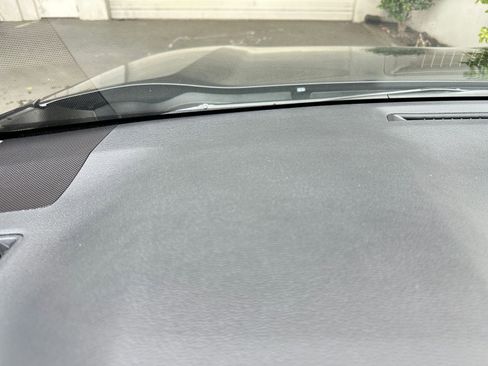 Used 2025 Toyota RAV4 XLE image 34