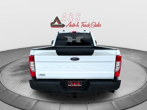 Used 2022 Ford F250 XL w/ Power Equipment Group AWD/4WD image 4