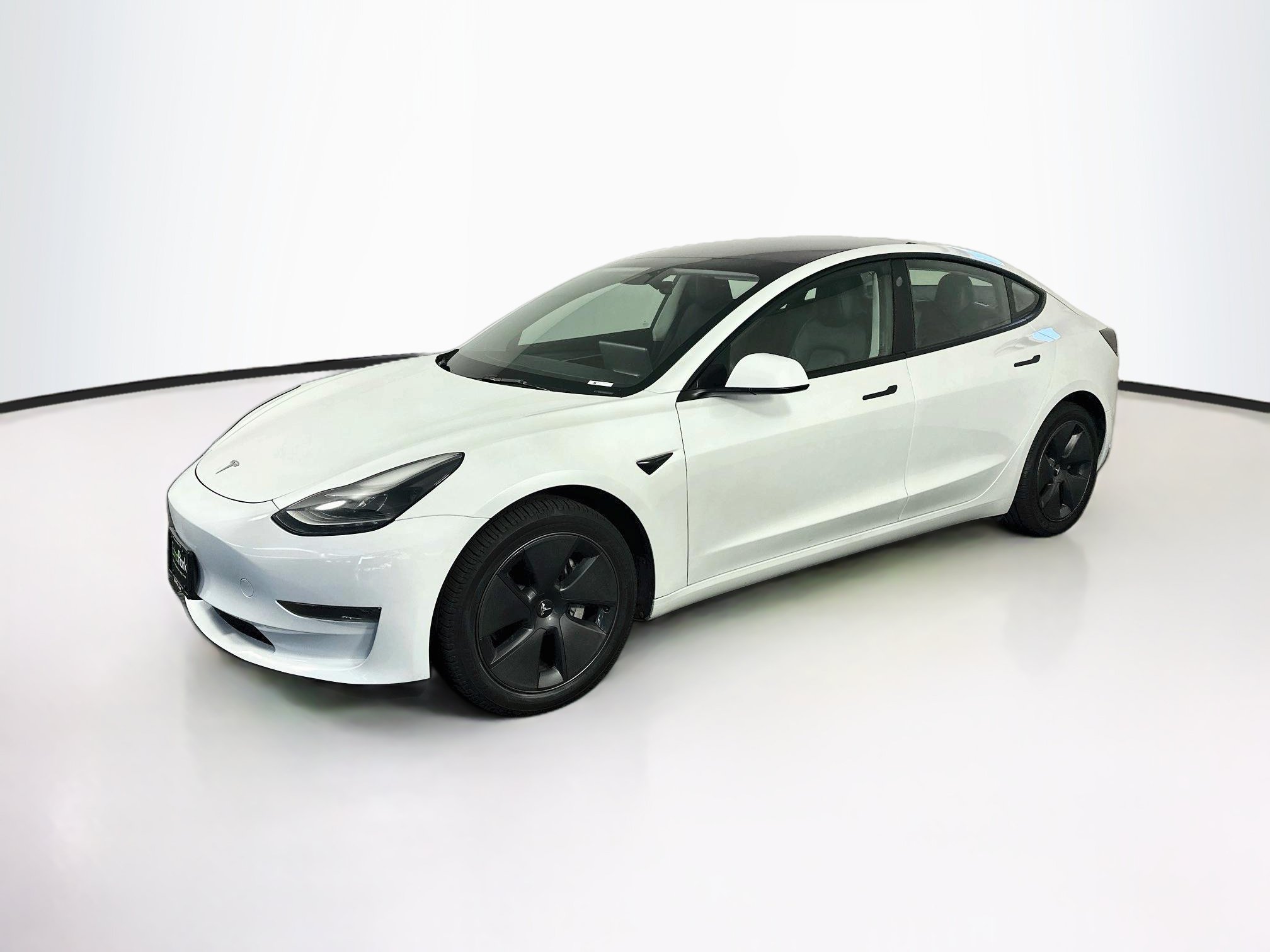 Used 2023 Tesla Model 3 Standard Range RWD image 3
