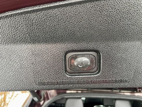 Used 2018 Ford Explorer Sport w/ Ford Safe & Smart Package image 10