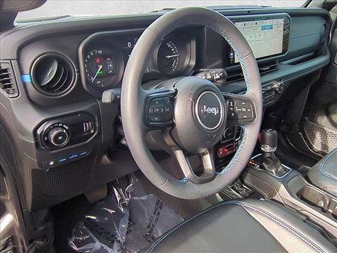 Used 2024 Jeep Wrangler Unlimited Rubicon 4xe w/ Capability Package image 10