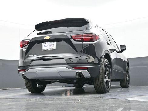 New 2026 Chevrolet Blazer LT w/ Convenience Package AWD/4WD image 38