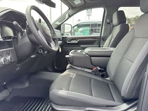 New 2026 GMC Sierra 2500 SLE AWD/4WD image 11