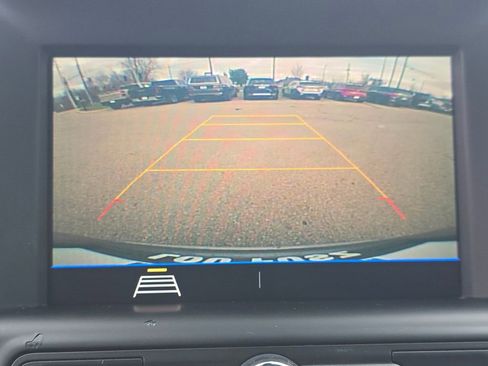 Used 2021 GMC Terrain SLE w/ Driver Convenience Package image 5