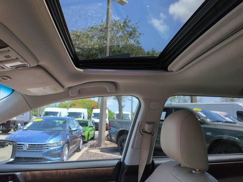 Used 2016 Subaru Outback 2.5i Limited AWD/4WD image 21