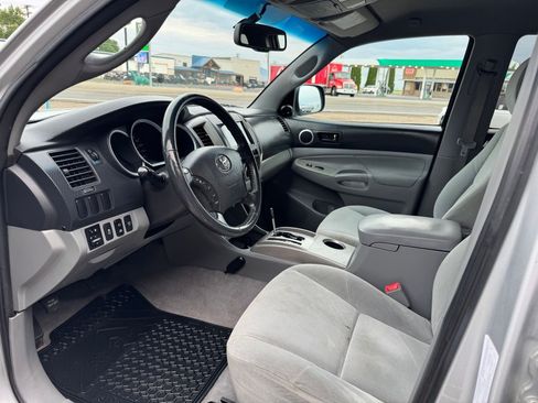 Used 2010 Toyota Tacoma 4x4 Double Cab V6 image 13