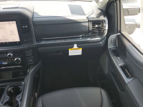 New 2026 Ford F350 Lariat w/ Chrome Package image 14