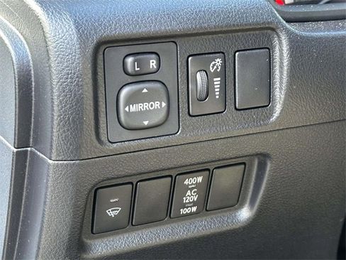 Used 2019 Toyota 4Runner SR5 Premium image 19