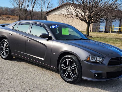 Used 2014 Dodge Charger R/T AWD/4WD image 2