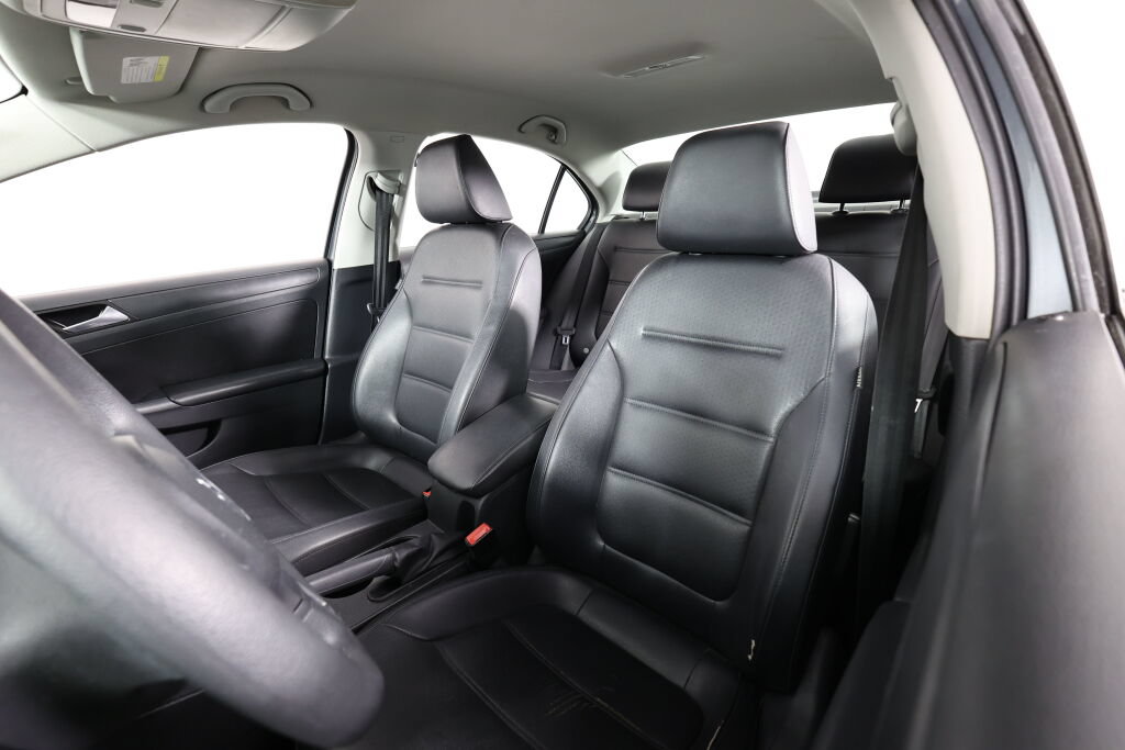 Used 2014 Volkswagen Jetta SE FWD image 11