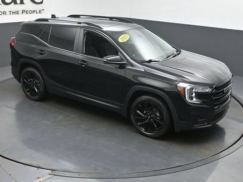 Used 2023 GMC Terrain SLE w/ Driver Convenience Package FWD image 47