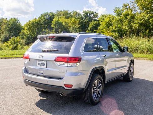 Used 2020 Jeep Grand Cherokee Limited w/ Luxury Group II image 34