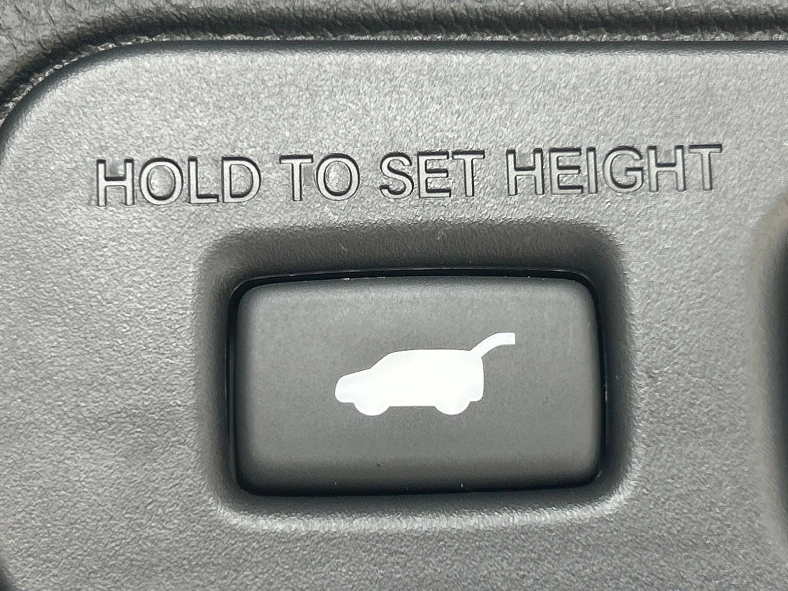 Used 2025 Honda Pilot EX-L image 13