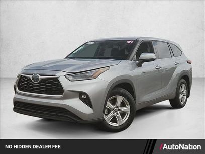 Used 2021 Toyota Highlander LE