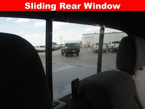Used 2022 Toyota Tacoma TRD Off-Road w/ Technology Package AWD/4WD image 23