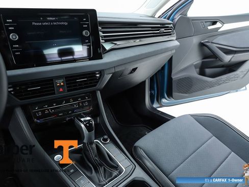 Used 2025 Volkswagen Jetta SE w/ Sunroof Package FWD image 60