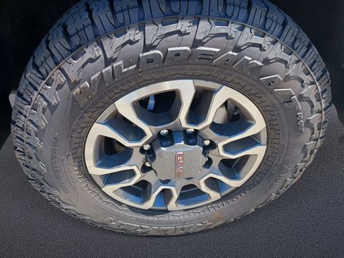 Used 2023 GMC Sierra 2500 AT4 AWD/4WD image 24