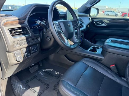 Used 2022 Chevrolet Suburban Z71 w/ Z71 Off-Road Package AWD/4WD image 2