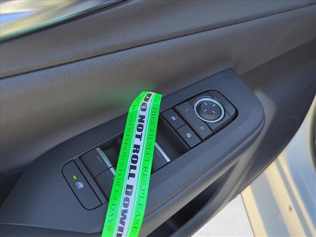 New 2026 Toyota Prius Plug-In Hybrid FWD image 11