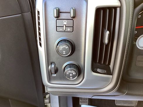 Used 2018 GMC Sierra 1500 SLT AWD/4WD image 21