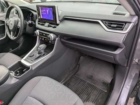Used 2023 Toyota RAV4 XLE image 24