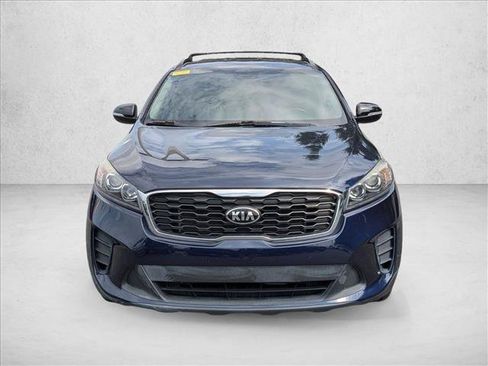 Used 2019 Kia Sorento S FWD image 3