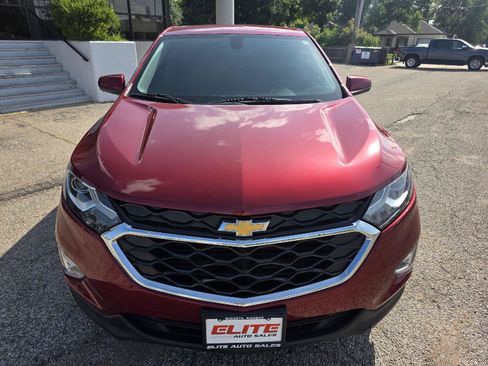 Used 2018 Chevrolet Equinox LT FWD image 2