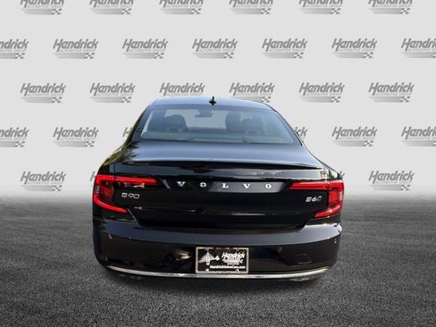 Certified 2023 Volvo S90 B6 Plus AWD/4WD image 9