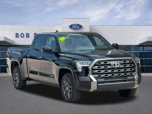 Used 2024 Toyota Tundra Platinum AWD/4WD image 2