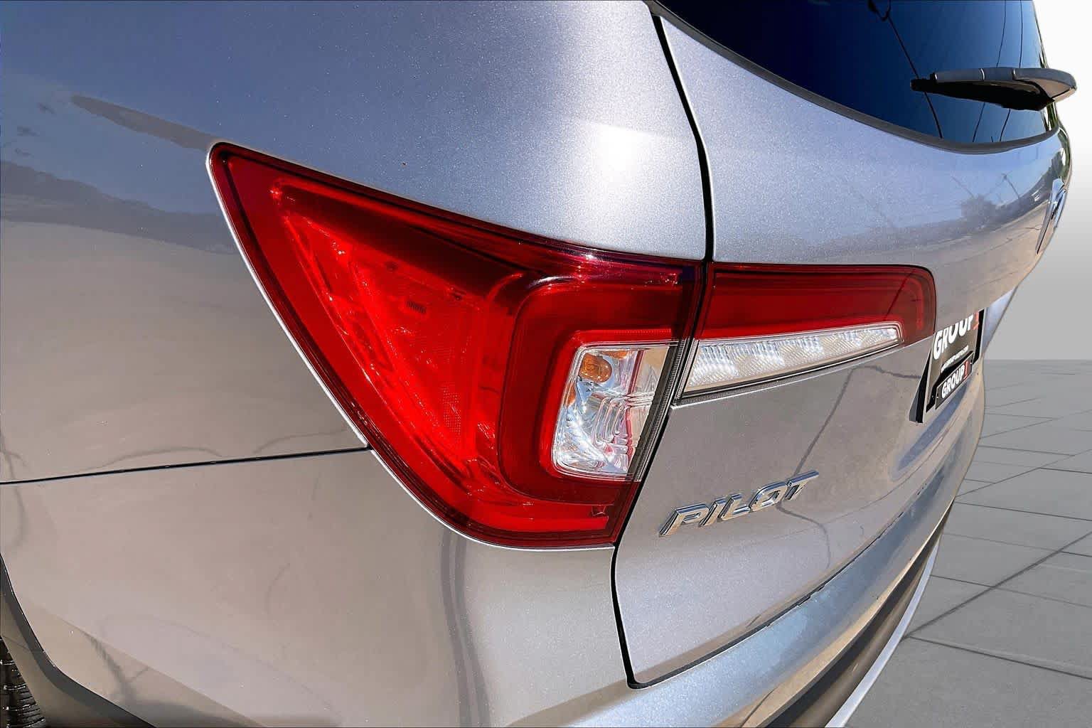 Used 2019 Honda Pilot Touring image 29