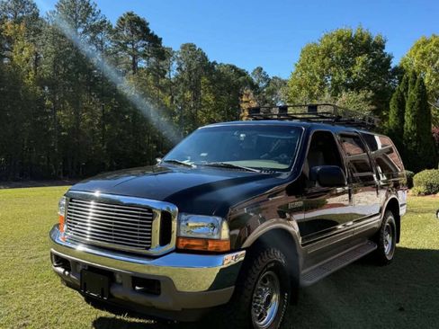 Used 2001 Ford Excursion Limited AWD/4WD image 1