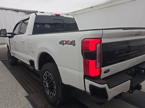 Used 2026 Ford F250 Platinum AWD/4WD image 4