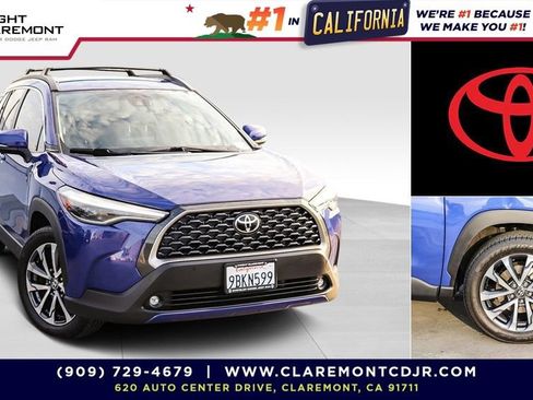 Used 2022 Toyota Corolla Cross XLE FWD image 1