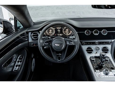 Used 2020 Bentley Continental GT image 26