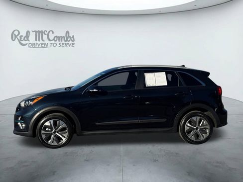 Used 2022 Kia Niro EX Premium image 2