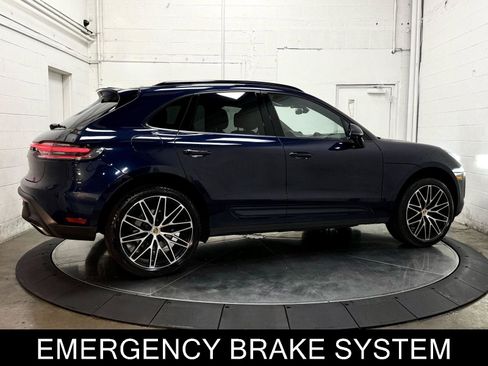 Used 2023 Porsche Macan Turbo AWD/4WD image 8