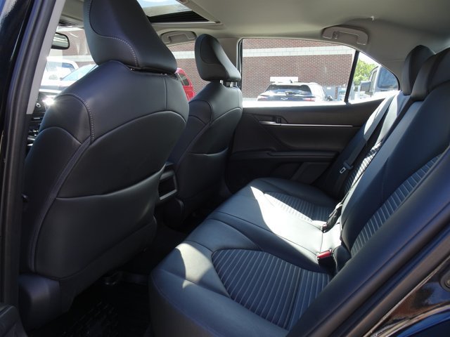 Used 2023 Toyota Camry SE w/ Convenience Package FWD image 18