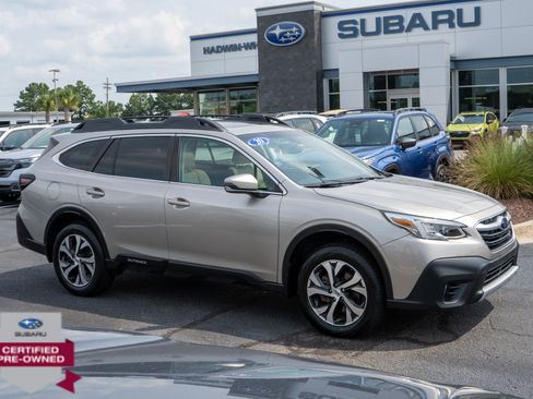 Used 2020 Subaru Outback Limited w/ Popular Package #2 AWD/4WD image 1