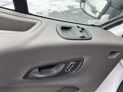 Used 2023 Ford Transit 250 Low Roof AWD w/ Exterior Upgrade Package image 10