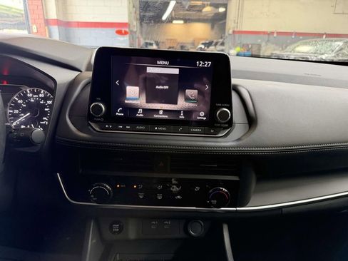 Used 2026 Nissan Rogue S AWD/4WD image 17