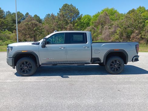 New 2026 GMC Sierra 2500 AT4 image 3