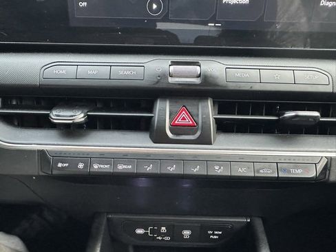 Certified 2025 Kia K4 LXS image 34