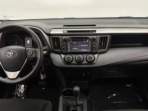 Used 2018 Toyota RAV4 LE image 24