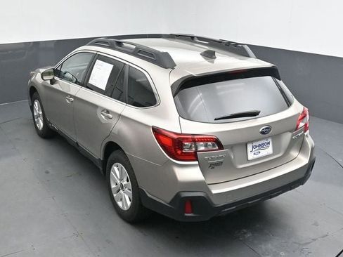 Used 2019 Subaru Outback 2.5i Premium image 23