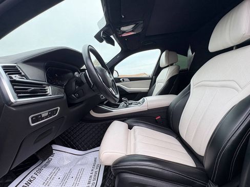 Used 2019 BMW X7 xDrive40i w/ Luxury Seating Package AWD/4WD image 16