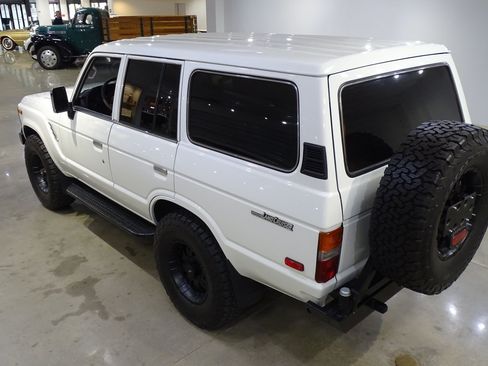 Used 1988 Toyota Land Cruiser AWD/4WD image 8