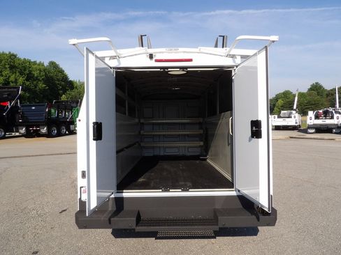 Used 2021 GMC Savana 3500 w/ Power Convenience Package RWD image 43