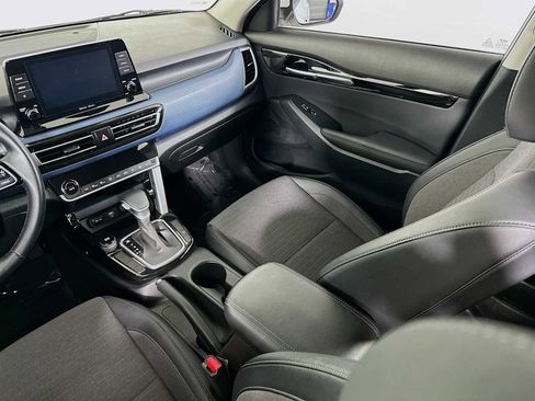 Used 2023 Kia Seltos S image 20