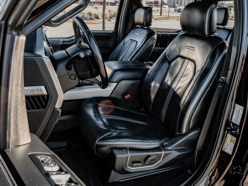 Used 2018 Ford F150 Platinum w/ Equipment Group 701A Luxury image 35